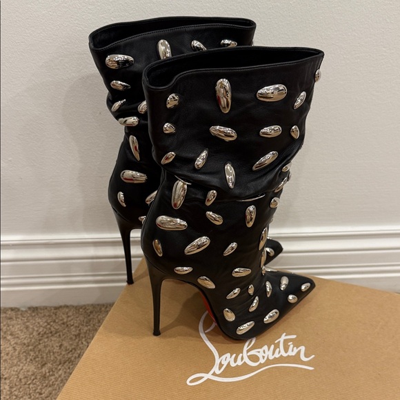 Christian Louboutin Nail Stud Boots 37 Rare Limited Edition Black Leather 💋 - Picture 2 of 12
